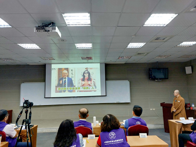 課程規劃第一課就是先自我觀察，才能了解他人想法。(照片/南華大學提供)