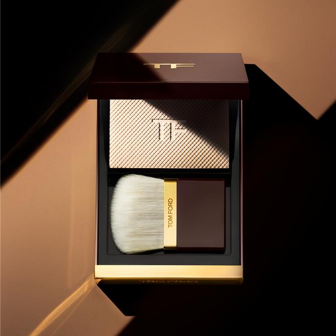 TOM FORD星光蜜粉饼，助你打造不用滤镜的完美底妆。（Tom Ford提供／黄唯淯台北传真）