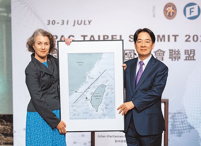  IPAC 在台北举行年会，决议「反对中国曲解联合国大会《第2758号决议》，指这是与一中原则不当连结，限缩台湾国际空间」（图／总统府提供）