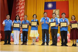 苗栗縣新連任校長布達昨日登場 55名校長走馬上任