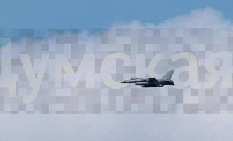 影》乌克兰首架F-16现身利沃夫上空  