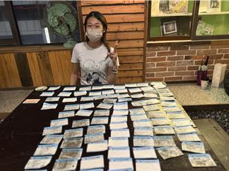 真善美戲院落幕 鐵粉帶來6年收藏電影票根