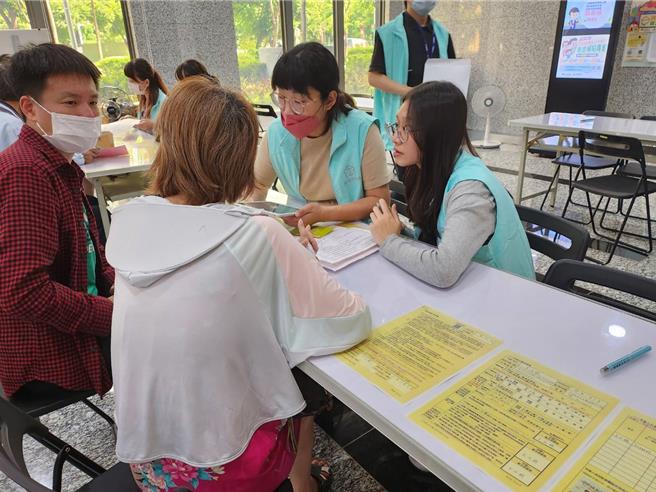 民眾如有相关议题仍可至住宅处洽询。(住宅处提供／蔡依珍桃园传真)