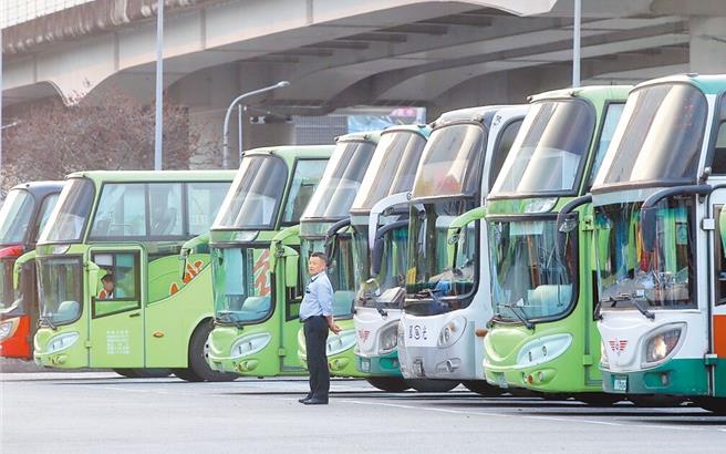 女網友抱怨，搭客運提前購票、劃位，但位置竟被人坐走，被迫多花2小時等下一班車。（示意圖／本報資料照片）