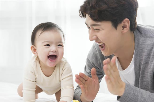 新生兒推全基因檢測，專家憂，若應用於保險評估，恐衍生「基因歧視」，影響投保權益。此為示意圖。(資料照／洪凱音台北傳真)