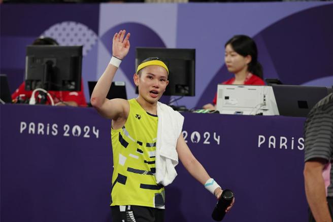 台灣羽球一姐戴資穎在巴黎奧運負傷上陣，最終在小組賽輸給好友伊瑟儂，含涙結束奧運之旅。（本報資料照）