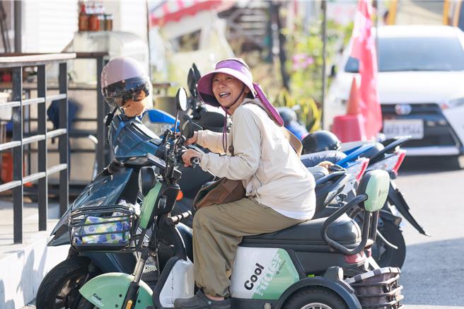 曹蘭奇蹟般的出現，讓大夥相當興奮。（好看娛樂提供）