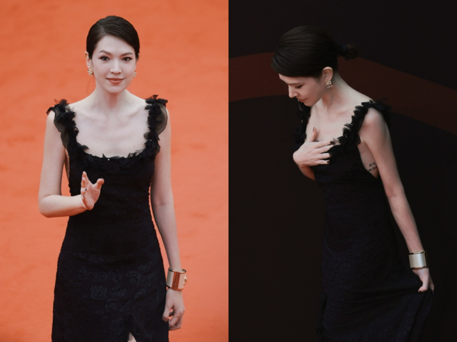 许玮宁绝美登场，手频频羞遮胸口。（图／翻摄自微博 ）