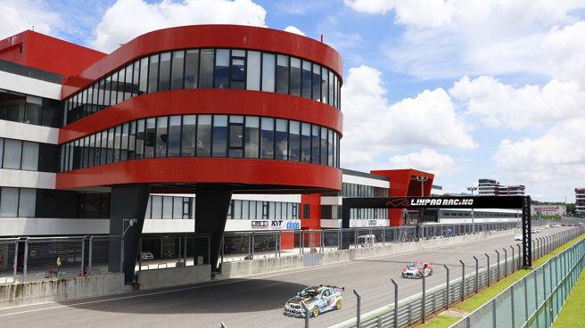 麗寶賽道搖滾嘉年華 8月10日、11日，多組歌手團體輪番登場演出。(麗寶樂園提供)