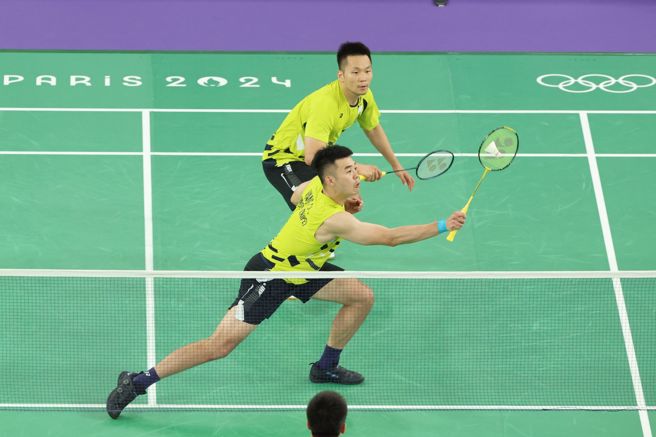 麟洋配挺进男双四强。(杜宜谙摄)