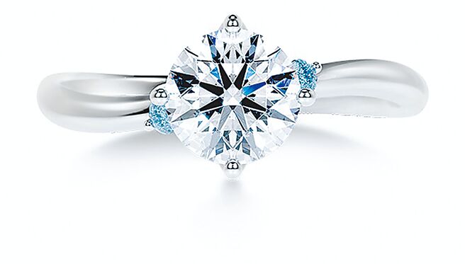 9月底前到夏慕尼享用任一套餐，打卡上传IG限时动态，有机会抽亚立诗求婚钻戒。（王品集团提供）