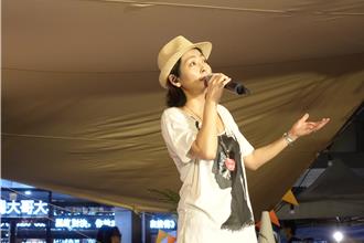 林曉培賣關子自爆10月有喜　田亞霍抱萌兒公開同台　