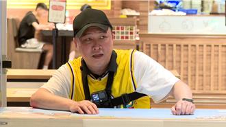 1句話點燃怒火！趙正平錄影現場失控暴走　飛踢男星飆粗口