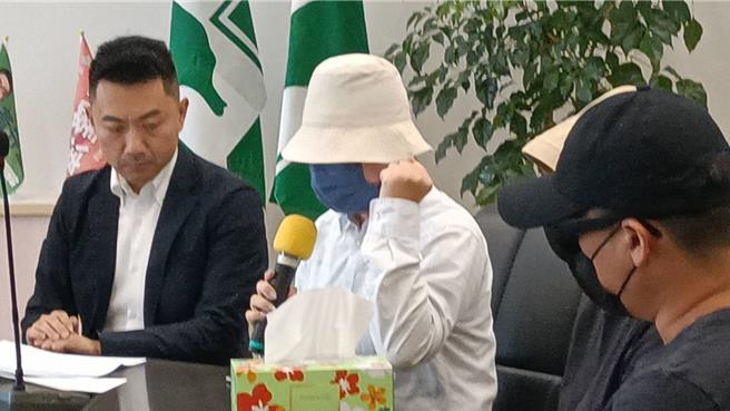 乌日某私立幼儿园日前发生幼生遭不当对待案，家长2日控诉园方恶行。（陈淑娥摄）