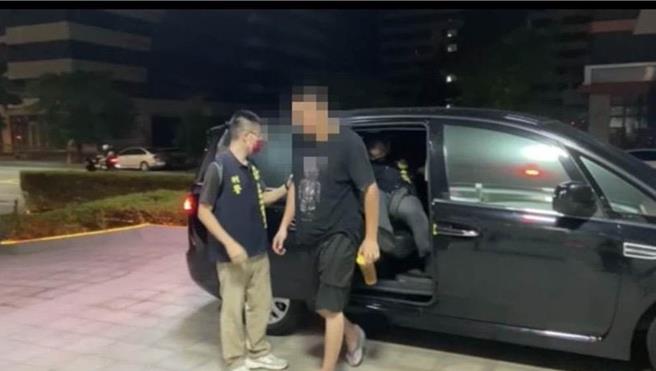 綽號「狀元」的47歲任姓男子，去年7月9日晚間被人擄走持棍棒凌虐毆打後，載往永康奇美醫院丟包死亡。台南地方法院國民參審2日重判被告楊男無期徒刑、褫奪公權終身，被告陳子易處刑16年4月，被告張柏彥14年10月。（本報資料照片）