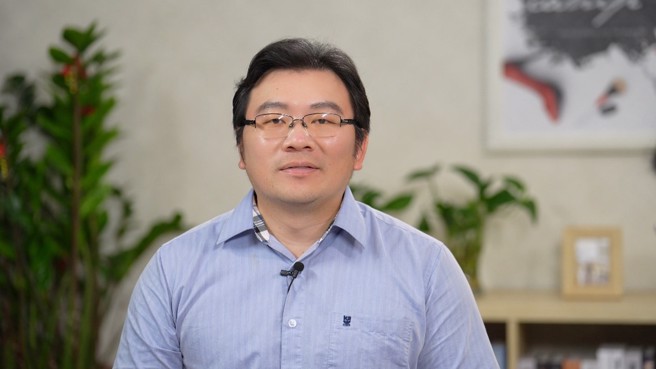 ▲臺大博士陈彦伯研究克菲尔20多年，撰写新书《克菲尔：长寿村的秘密》。（图/太阳星提供）

