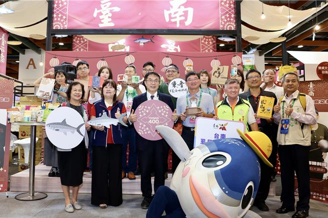2024台湾美食展2日在台北登场，台南市政府受邀设立「台南馆」，并以「虱目鱼」为主题，展现「米其林x传承x青农」美食文化。（市府提供／洪荣志台南传真）