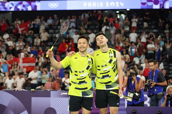 李洋（左）、王齐麟挑战奥运2连霸还有最后一关金牌战。（图／杜宜谙摄）