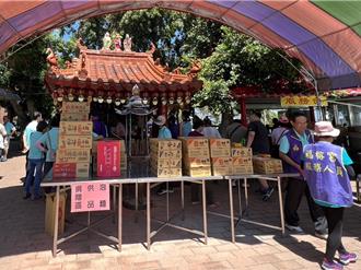 免費泡麵吃到飽！福榕宮熱情接棒石龍宮 遊覽車都來了