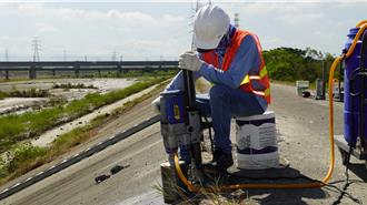 曾文溪堤防地基掏空 紧急灌浆80立方公尺防溃堤