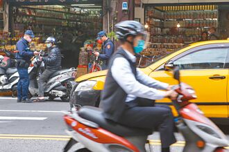 微罪不舉首周 總罰單反增2萬件