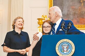 西方与俄大换囚 拜登、普丁双赢