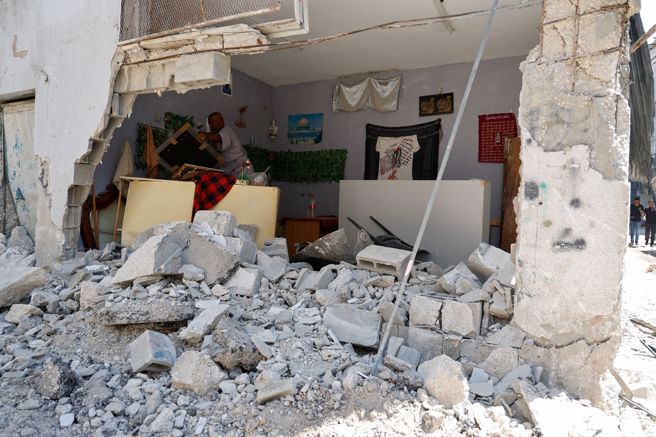 以色列7月23日空袭约旦河西岸图卡门（Tulkarm）的资料照。（路透）