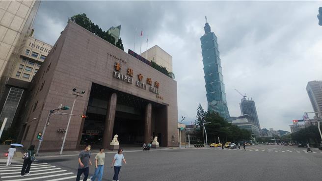 动保处指出，持续公私协力推广动物认养，办理动物保姆计画携出照护收容犬猫并推广认养。(黄敬文摄)