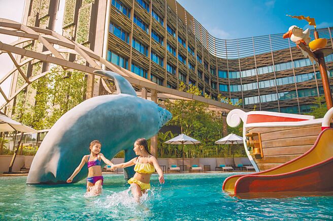 小朋友可在戲水池盡情玩樂。（香港海洋公園萬豪酒店提供）