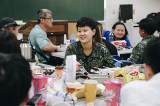 【113年三軍九校院聯合入伍訓練】家屬見證子女蛻變 引以為榮