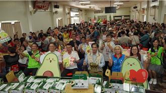 全台最大酪梨产地 台南大内席开31桌特色风味餐