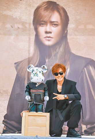 昔簽唱人少怕丟臉 小豬吐3拍5抱由來