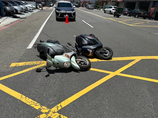 桃警分析主要肇因，除了车不让人外，行人违规穿越道路也是肇事原因之一，肇事因素都列为重点取缔项目。(交大提供／蔡依珍桃园传真)