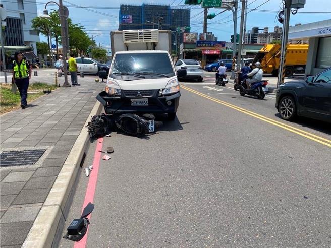 桃警分析主要肇因，除了车不让人外，行人违规穿越道路也是肇事原因之一，肇事因素都列为重点取缔项目。(交大提供／蔡依珍桃园传真)