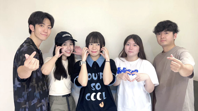 《芒果新生班》節目實習生左起謝礎、徐語謙、黃瑋惀、王詩詠、張志豪。（照片/芒果新生班實習生提供）