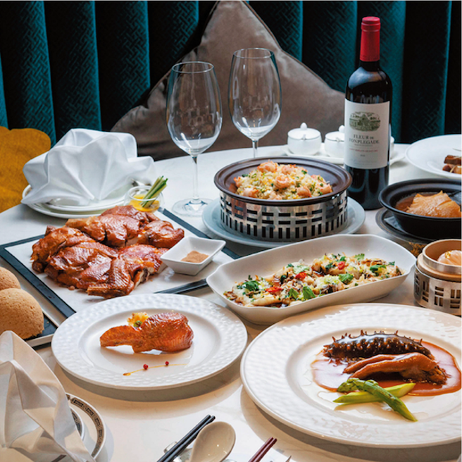 新光三越名人坊豪華十人佳肴，推薦價2萬1800元。（新光三越提供）