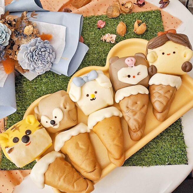 台茂购物中心七夕市集集结各式可爱点心，包括「LittleSun手创造型包子馒头」。（台茂购物中心）