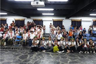 視察排灣族語營隊 主委：原民會80％以上同仁需獲族語中級認證