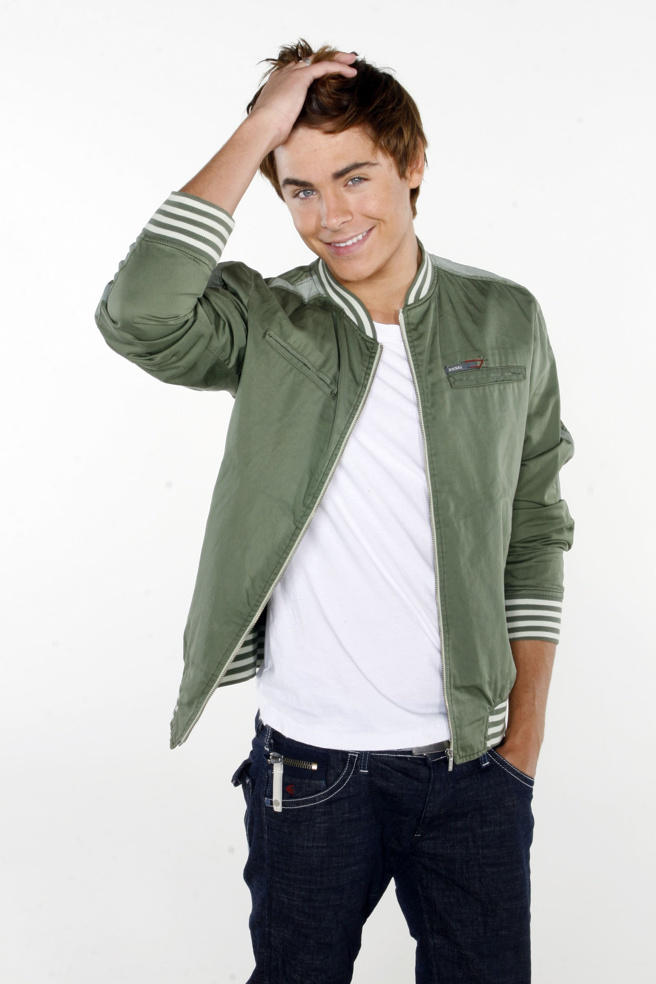 柴克艾弗隆演出《歌舞青春》系列爆红，帅气外型掳获不少粉丝的心。(图／达志)