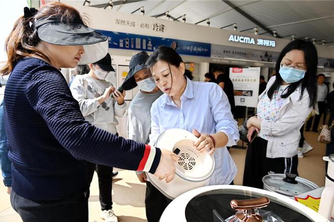 大陸央企未來5年預計安排大規模設備更新改造，總投資超3兆元人民幣。（摘自新華社）