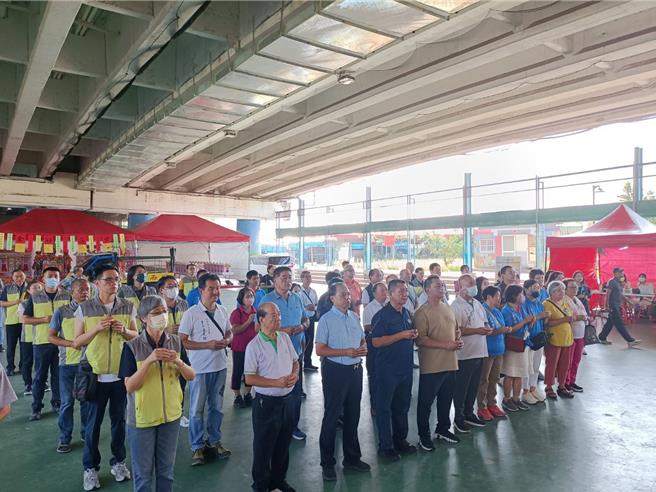 永和区公所今（5）日农历7月2日于永和区福和桥下，举行「全民祈安植福暨中元普渡大法会」，祈求地方平安。（永和区公所提供）