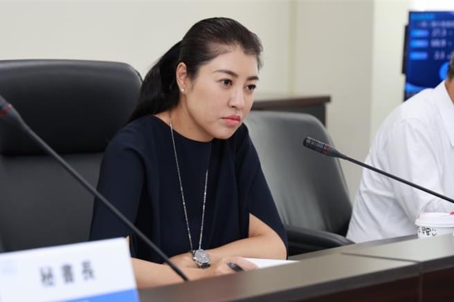 台湾农业出口值持续衰退，主因是对大陆出口值3年衰退了超过6亿美元，南投县长许淑华建议中央考虑调整两岸方向及政策。（杨静茹摄）