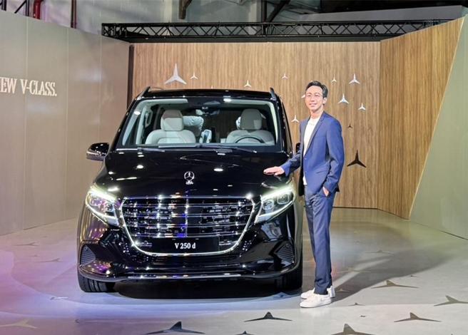台湾宾士总裁金恩中出席全新V-Class上市发表会。图／陈慜蔚