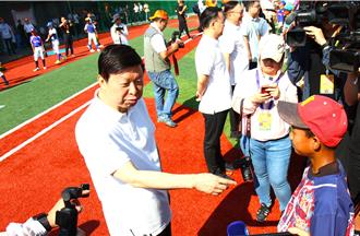 兩岸少棒交流！宋濤到場開球慰問台灣小球員：歡迎常來