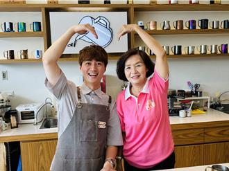 谢溢宸10年征战60场 成台湾首位世界杯拉花赛冠军