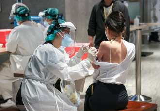 新冠疫情降溫死亡反增 單周104人不治 最年輕僅30歲