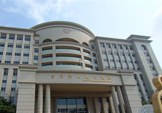 赖男趁着疫情严峻，买家急需医疗用手套，向买家谎称「有现货」，诈得美金23万4，000元（新台币672万1515元），法院依犯诈欺取财罪，判有期徒刑3年6月，併科罚金20万元，并没收犯罪所得。（叶静美摄）