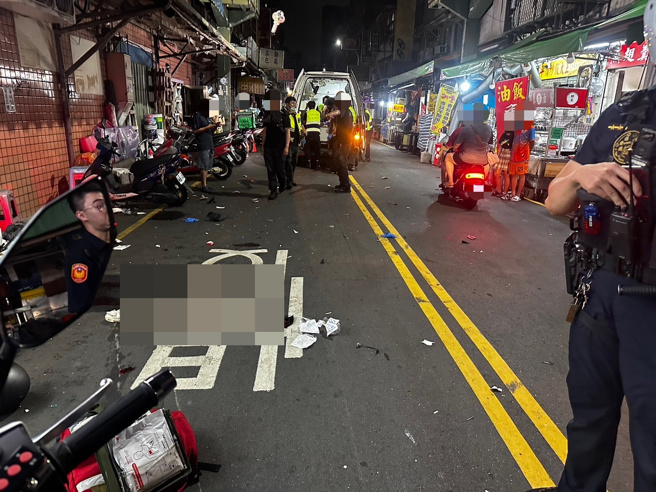 新北市三重區於今（6）日晚間發生一起交通事故。（圖警方提供／簡銘柱翻攝）