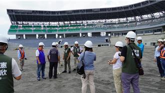 亞太成棒主球場要改人工草皮 議員罵翻今會勘