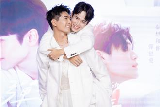 涂善存散發費洛蒙張豐豪感官大開　床單上「肢體溝通」